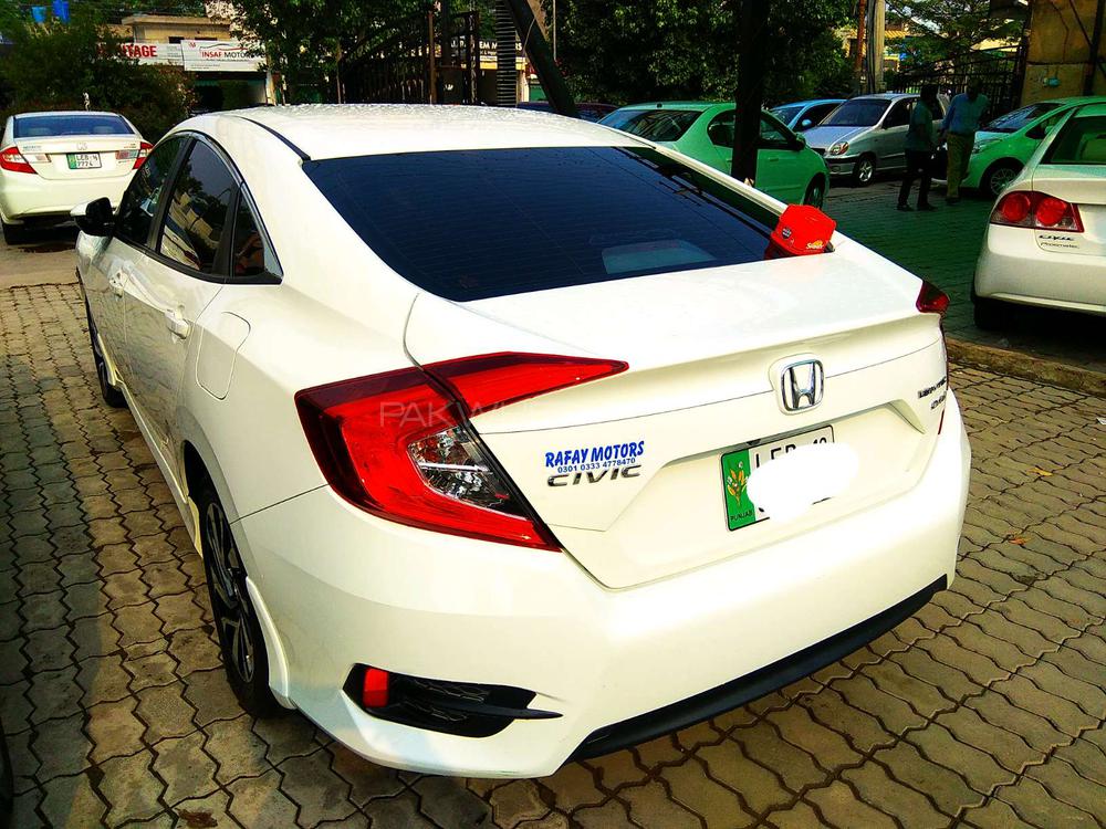 Honda Civic 2018 for Sale in Lahore Honda Civic 2018 for Sale in Lahore Image-11