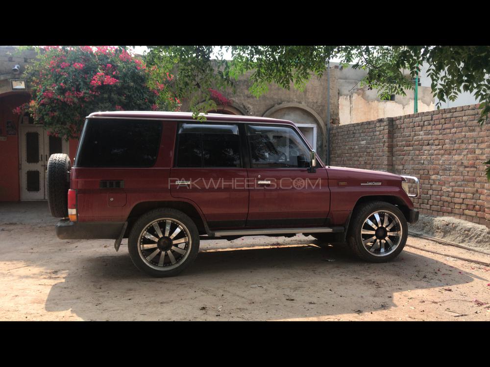 Toyota Land Cruiser 1992 for Sale in Fateh Jang Image-1