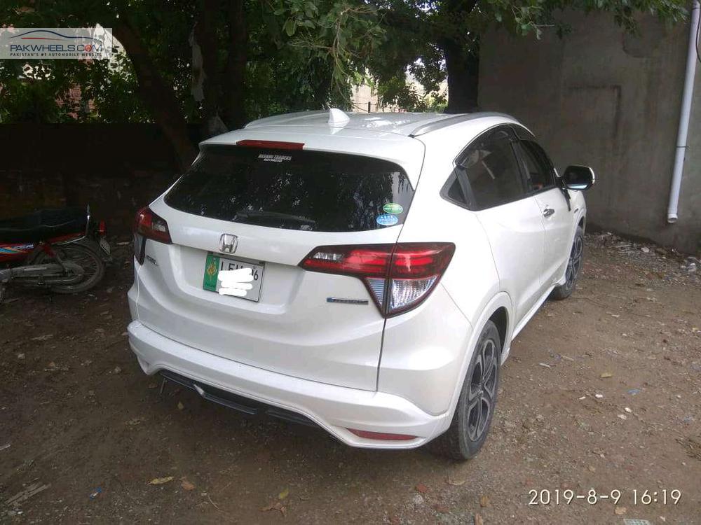 Honda Vezel 2014 for Sale in Lahore Honda Vezel 2014 for Sale in Lahore Image-4