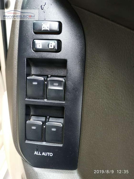 Toyota Prado 2011 for Sale in Lahore Toyota Prado 2011 for Sale in Lahore Image-14