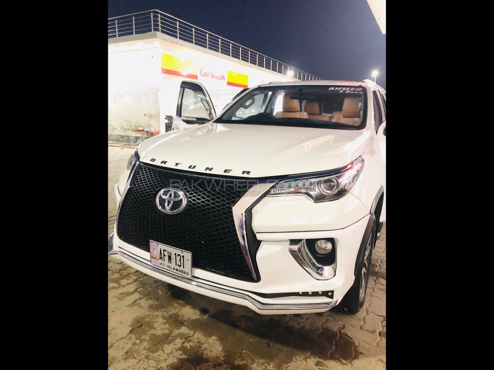 Toyota Fortuner 2017 for Sale in Gujranwala Image-1