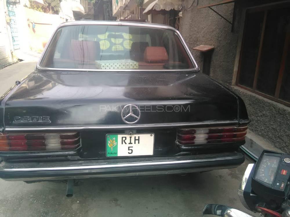Mercedes Benz Se 220 1977 for Sale in Rawalpindi Mercedes Benz Se 220 1977 for Sale in Rawalpindi Image-2