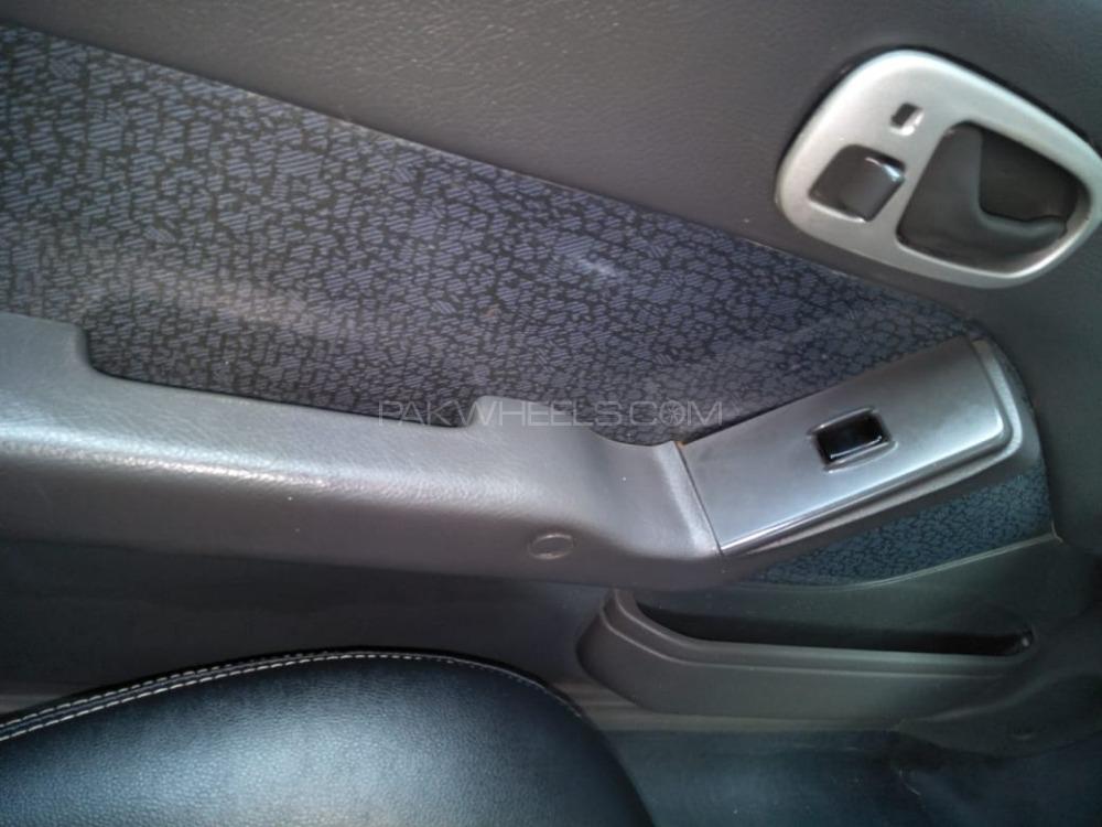 Suzuki Cultus 2010 for Sale in Multan Suzuki Cultus 2010 for Sale in Multan Image-16