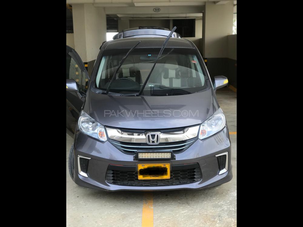 Honda Freed 2014 for Sale in Karachi Image-1