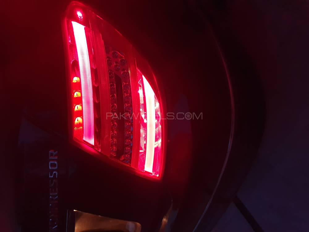 Mercedes Benz C Class 2009 for Sale in Lahore Mercedes Benz C Class 2009 for Sale in Lahore Image-9