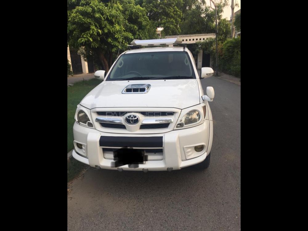 Toyota Hilux 2007 for Sale in Lahore Image-1
