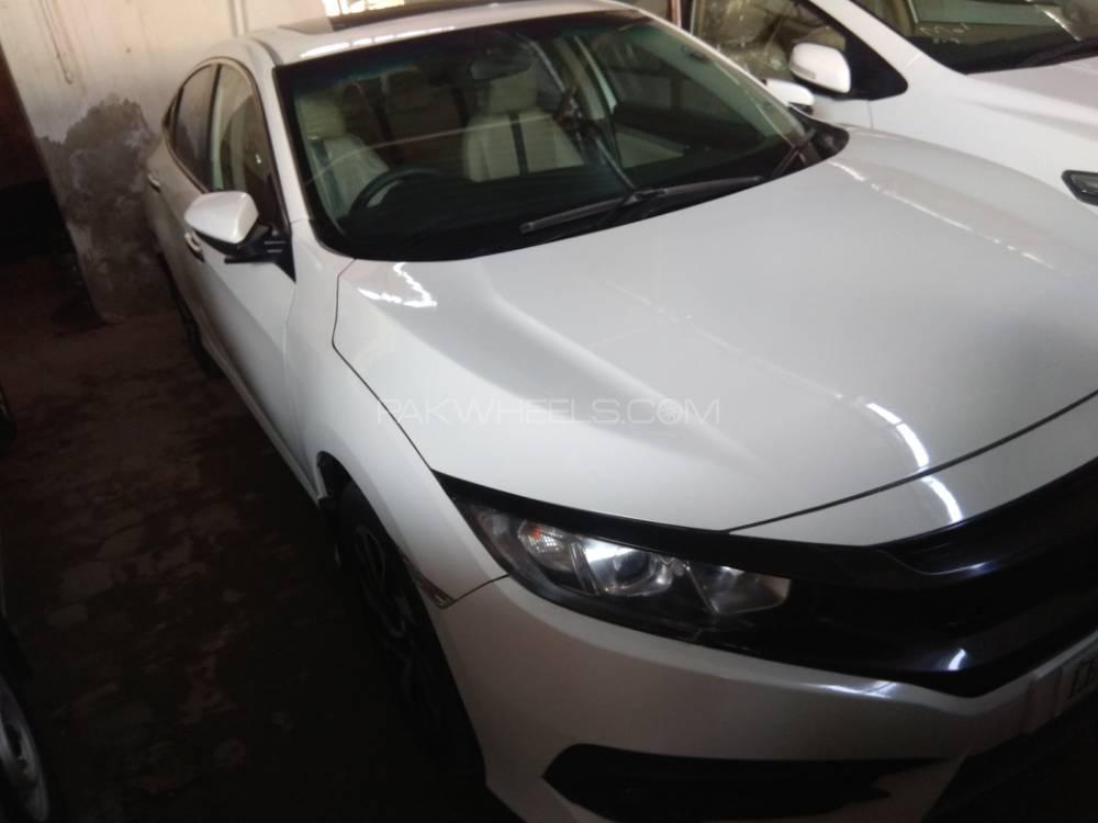 Honda Civic 2017 for Sale in Bahawalpur Honda Civic 2017 for Sale in Bahawalpur Image-4