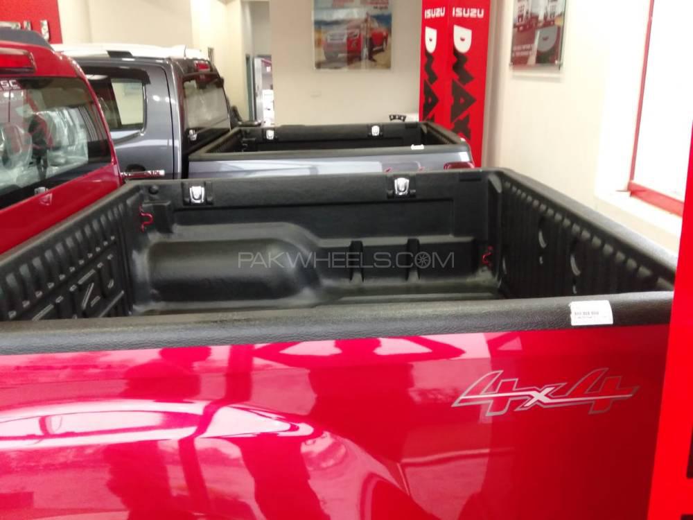 Isuzu D-Max 2019 for Sale in Islamabad Isuzu D-Max 2019 for Sale in Islamabad Image-4