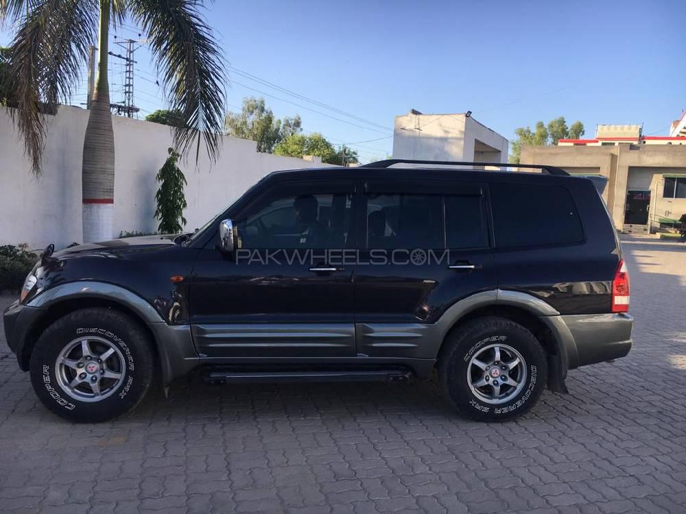 Mitsubishi Pajero 2001 for Sale in Sargodha Mitsubishi Pajero 2001 for Sale in Sargodha Image-17