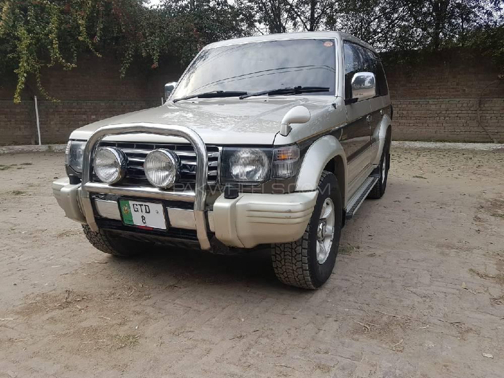 مٹسوبیشی پجیرو 1992 for Sale in لاہور مٹسوبیشی پجیرو 1992 for Sale in لاہور Image-2