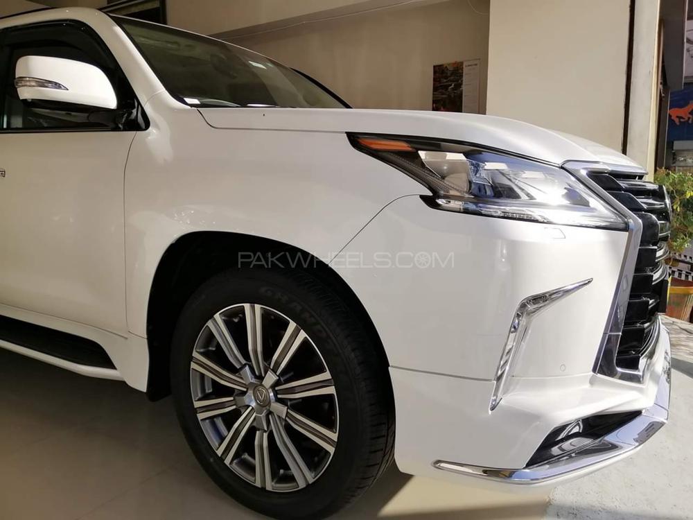 لیکزس ایل ایکس سیریز 2016 for Sale in کراچی لیکزس ایل ایکس سیریز 2016 for Sale in کراچی Image-2