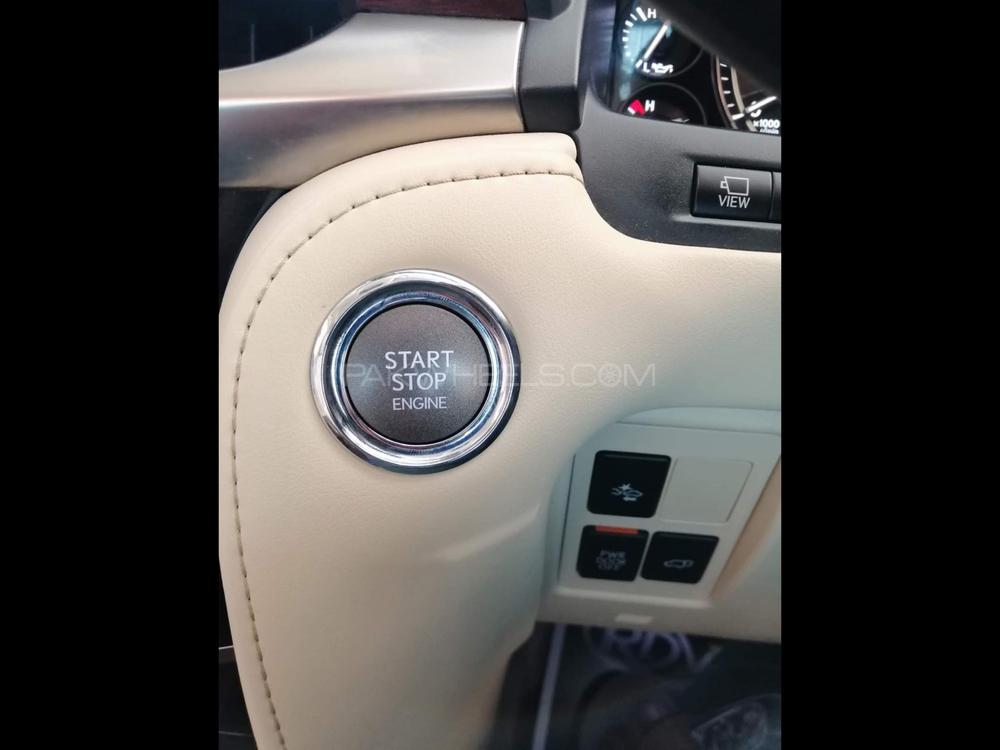 لیکزس ایل ایکس سیریز 2016 for Sale in کراچی لیکزس ایل ایکس سیریز 2016 for Sale in کراچی Image-15