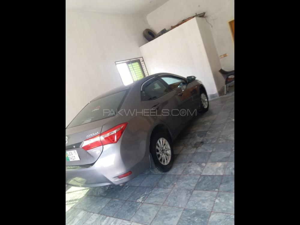 Toyota Corolla 2015 for Sale in Mandi bahauddin Toyota Corolla 2015 for Sale in Mandi bahauddin Image-2