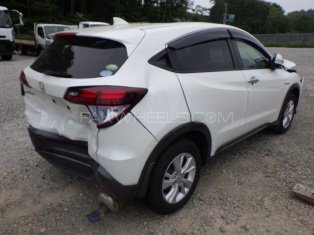 Honda Vezel 2014 for Sale in Peshawar Honda Vezel 2014 for Sale in Peshawar Image-5