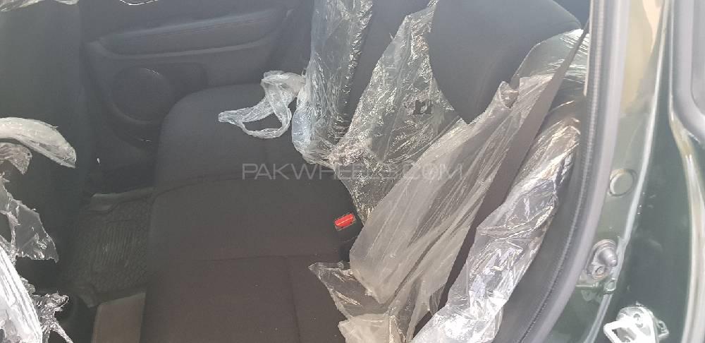 Honda Vezel 2014 for Sale in Islamabad Honda Vezel 2014 for Sale in Islamabad Image-4