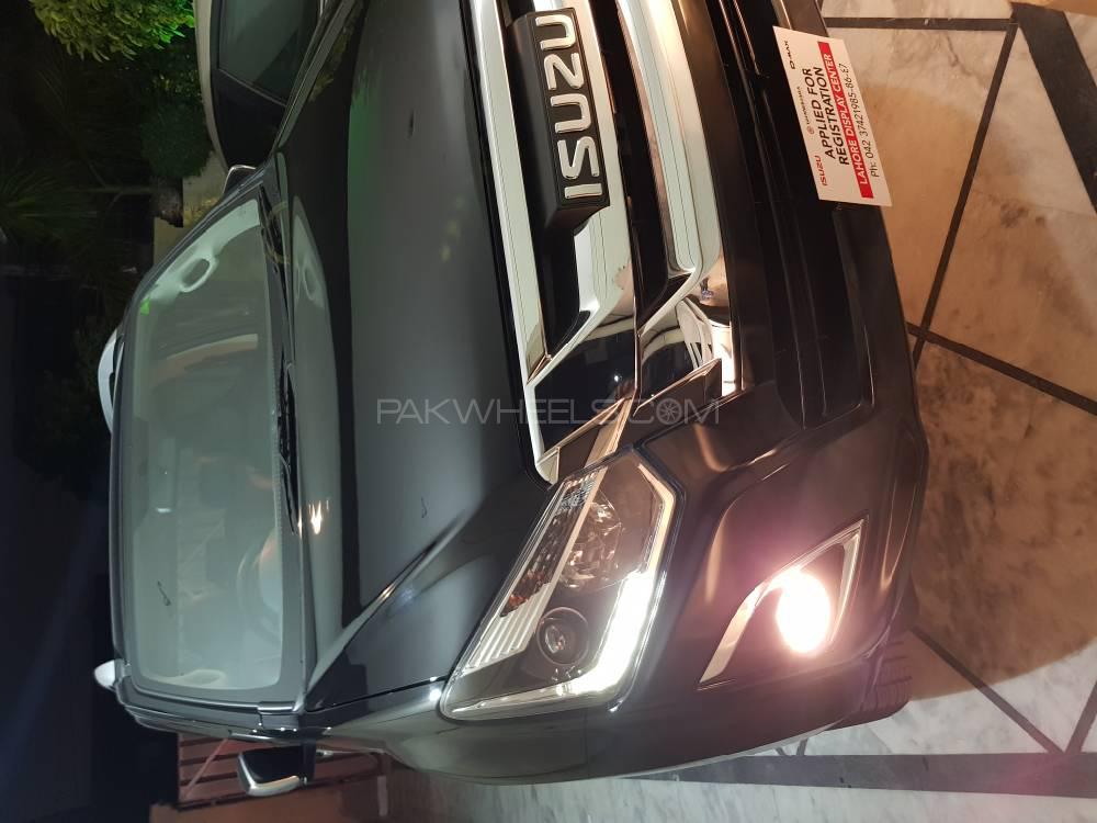 Isuzu D-Max 2019 for Sale in Lahore Image-1