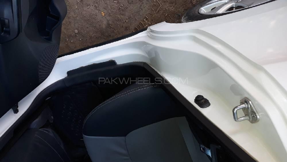 Suzuki Cultus 2017 for Sale in Bahawalpur Suzuki Cultus 2017 for Sale in Bahawalpur Image-5