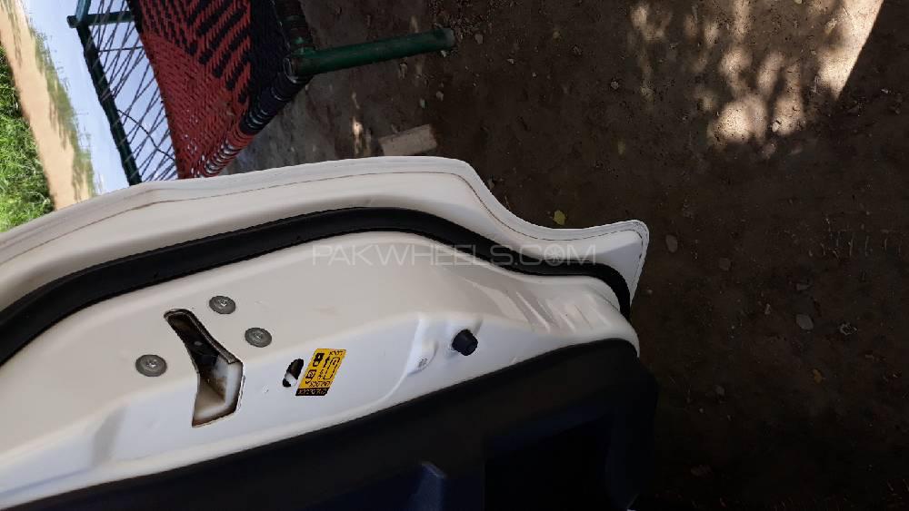 Suzuki Cultus 2017 for Sale in Bahawalpur Suzuki Cultus 2017 for Sale in Bahawalpur Image-6