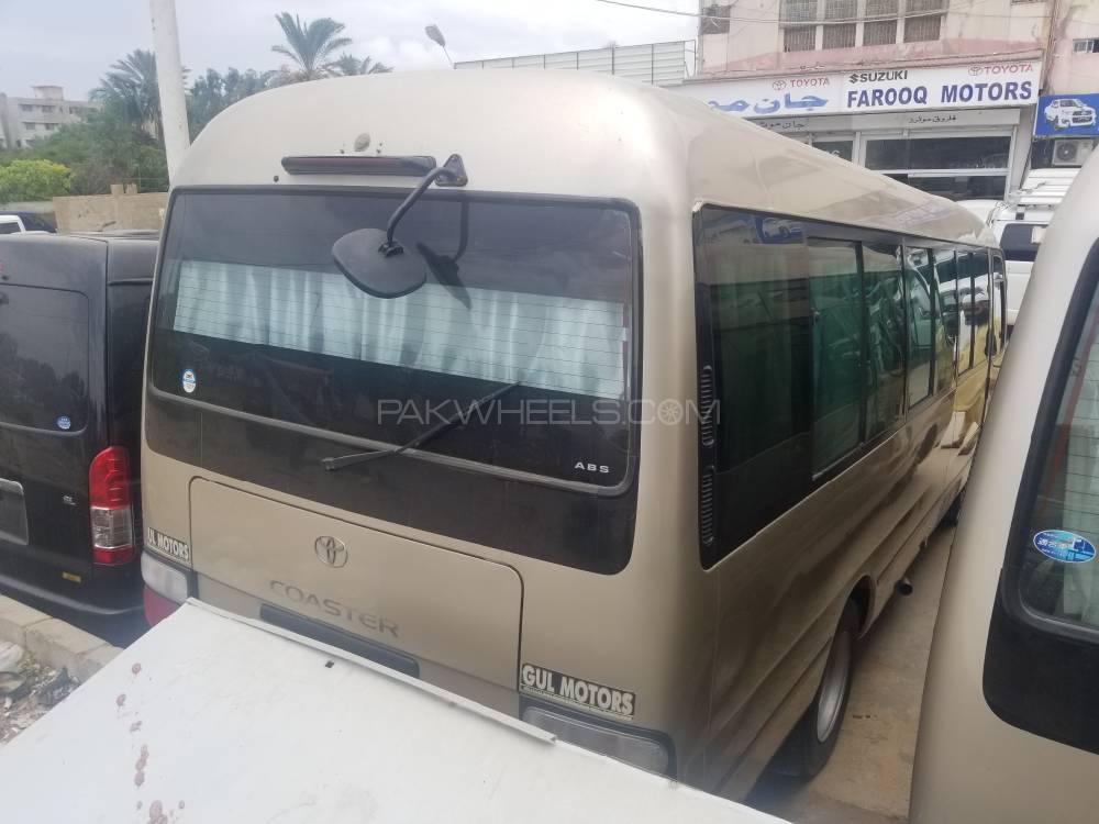 Toyota Coaster 2007 for Sale in Karachi Toyota Coaster 2007 for Sale in Karachi Image-13