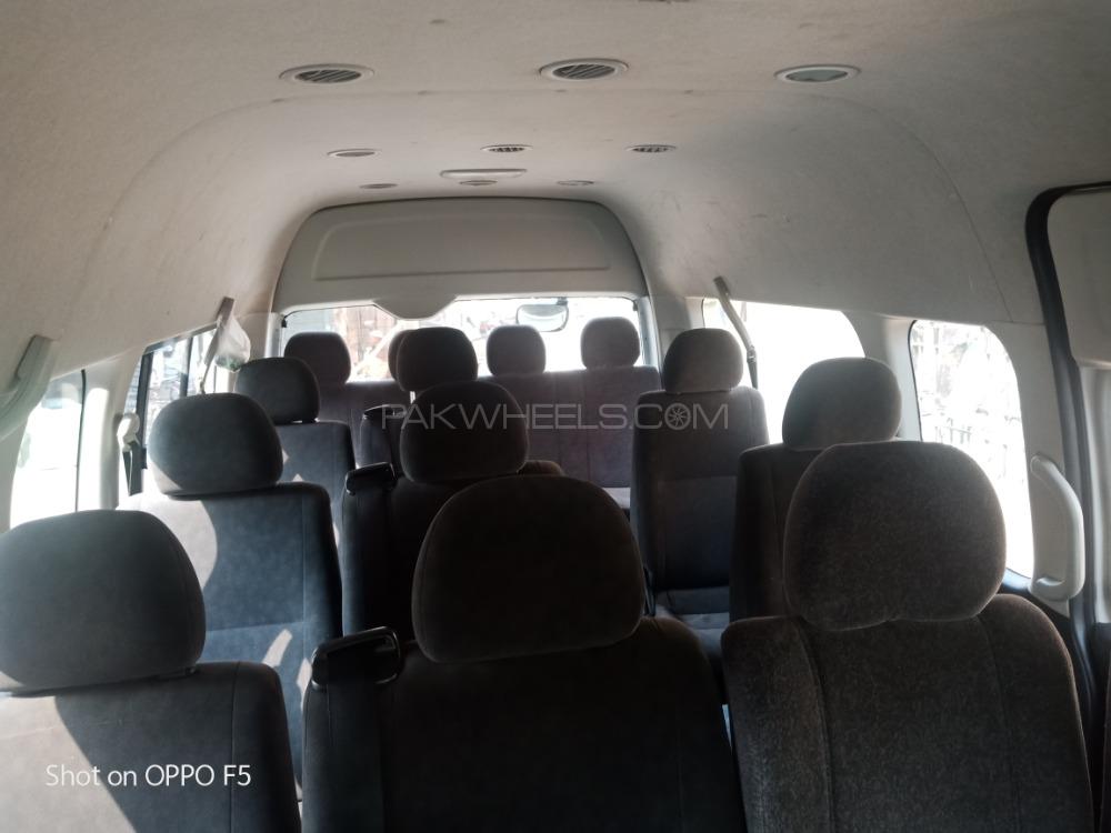 Toyota Hiace 2013 for Sale in Sahiwal Image-1