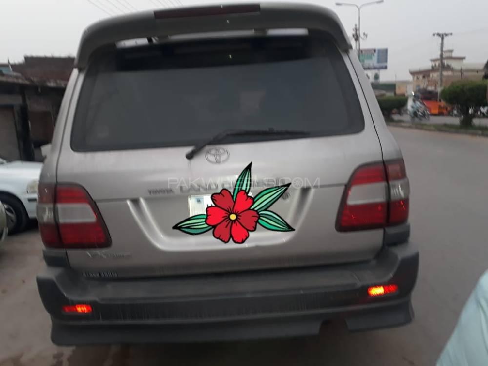 Toyota Land Cruiser 2002 for Sale in Mandi bahauddin Toyota Land Cruiser 2002 for Sale in Mandi bahauddin Image-4