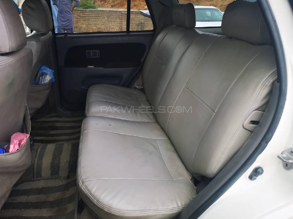Toyota Surf 2000 for Sale in Islamabad Toyota Surf 2000 for Sale in Islamabad Image-5