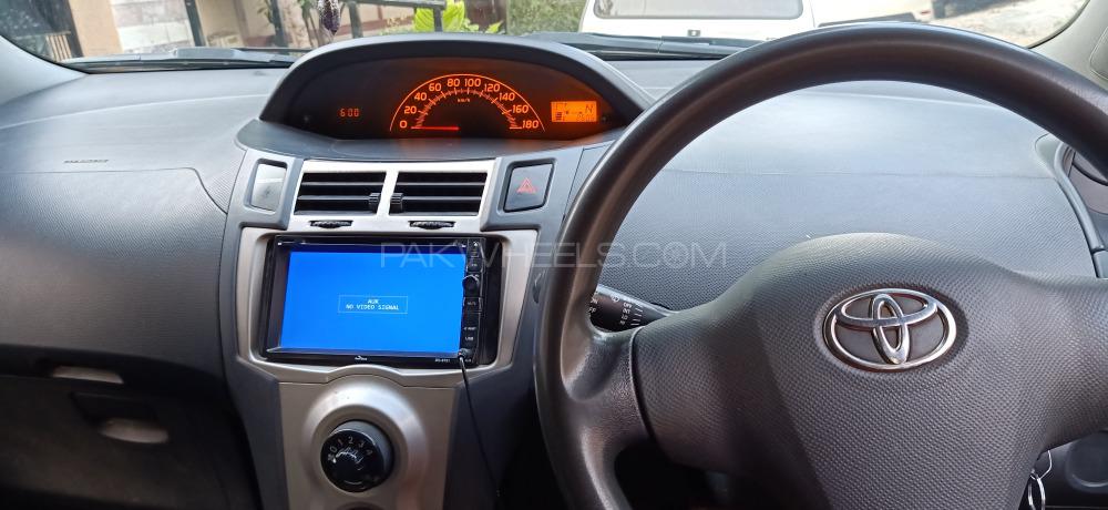 Toyota Vitz 2007 for Sale in Islamabad Image-1