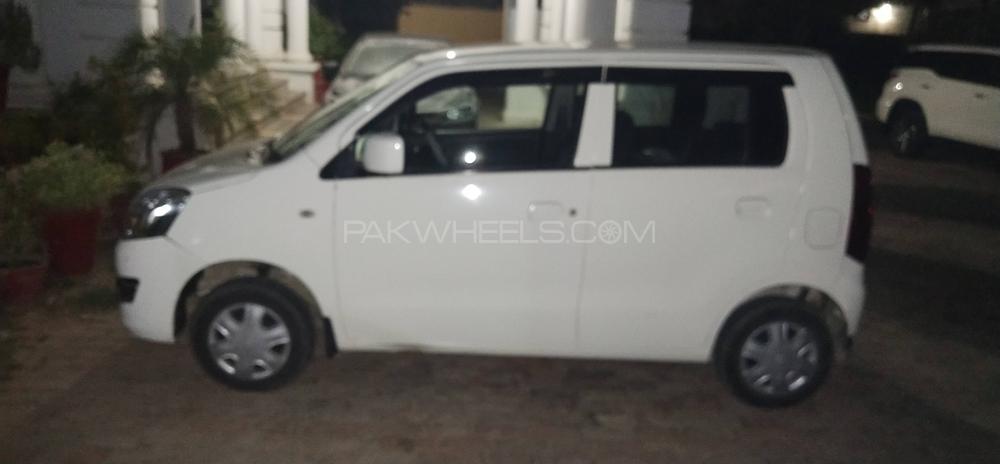 Suzuki Wagon R 2017 for Sale in Multan Image-1