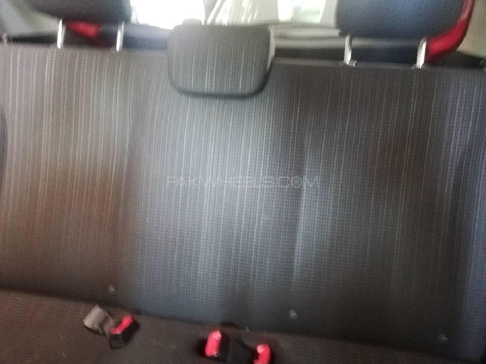 Toyota Vitz 2018 for Sale in Sialkot Toyota Vitz 2018 for Sale in Sialkot Image-10