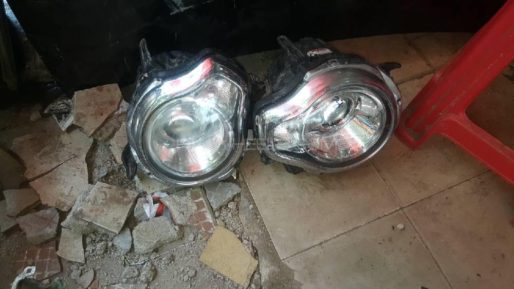 suzuki hustler head light Image-1