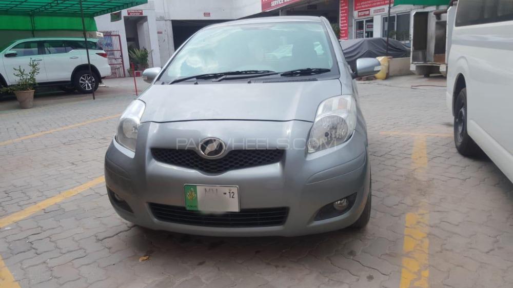Toyota Vitz 2008 for Sale in D.G.Khan Image-1