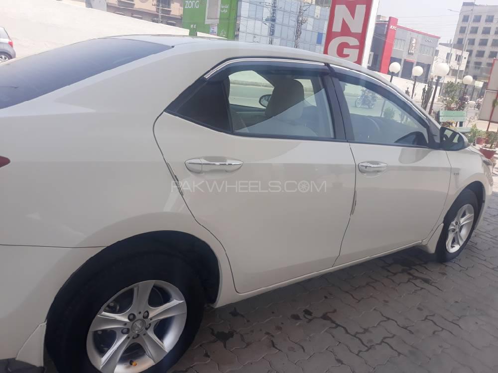 Toyota Corolla 2017 for Sale in Peshawar Toyota Corolla 2017 for Sale in Peshawar Image-2