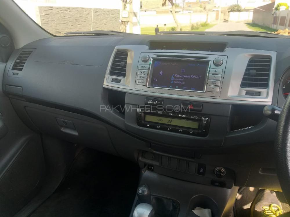ٹویوٹا ہائیلکس 2012 for Sale in ملتان ٹویوٹا ہائیلکس 2012 for Sale in ملتان Image-6