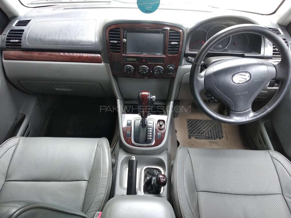 Suzuki Vitara 2005 for Sale in Lahore Suzuki Vitara 2005 for Sale in Lahore Image-10