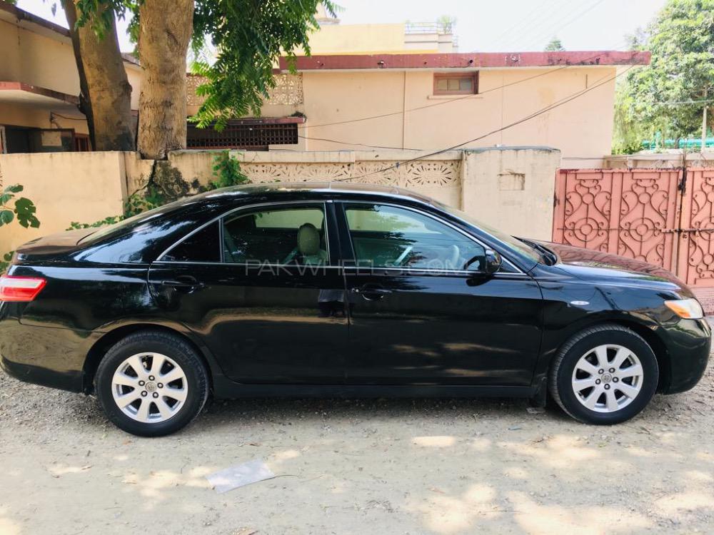 Toyota Camry 2008 for Sale in Wah cantt Image-1