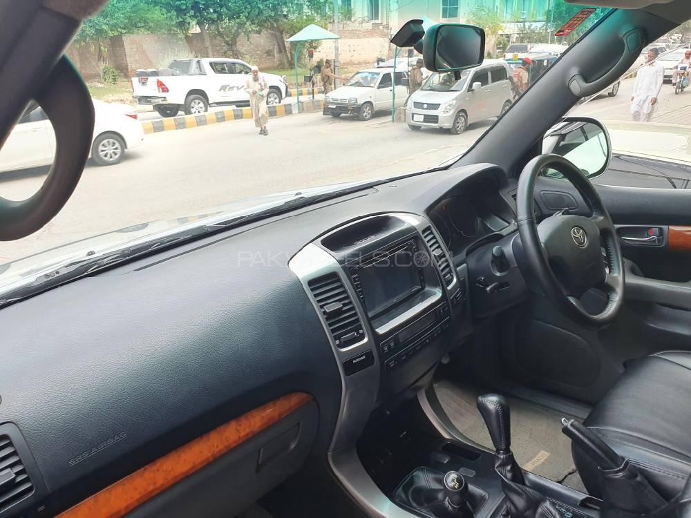 Toyota Prado 2006 for Sale in Peshawar Toyota Prado 2006 for Sale in Peshawar Image-6