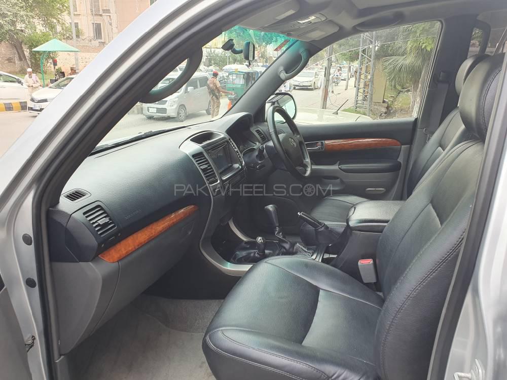 Toyota Prado 2006 for Sale in Peshawar Toyota Prado 2006 for Sale in Peshawar Image-7