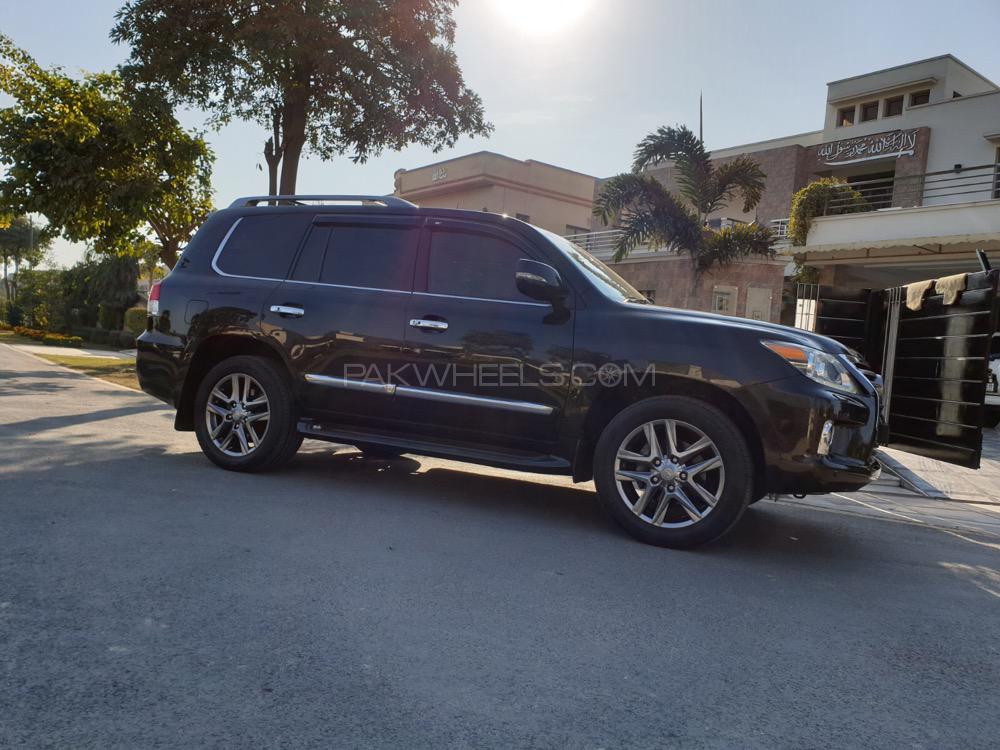 Lexus LX Series 2013 for Sale in Lahore Image-1
