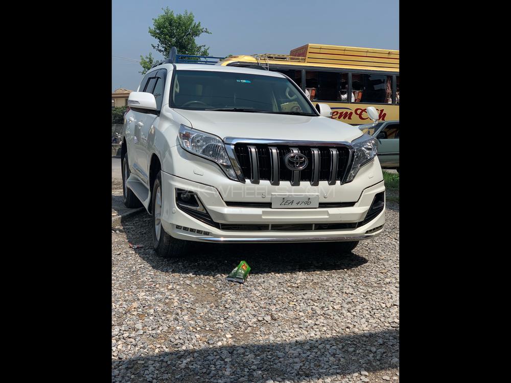 Toyota Prado 2010 for Sale in Peshawar Toyota Prado 2010 for Sale in Peshawar Image-2