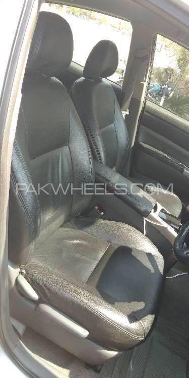 Toyota Prius 2007 for Sale in Mardan Toyota Prius 2007 for Sale in Mardan Image-6