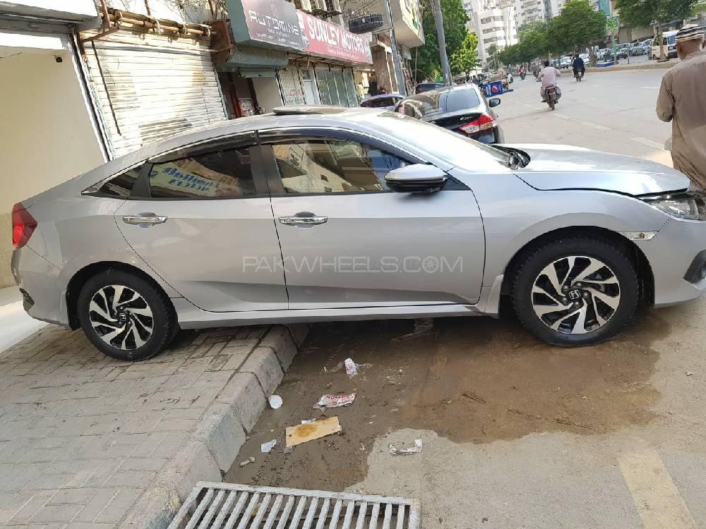 Honda Civic 2018 for Sale in Karachi Honda Civic 2018 for Sale in Karachi Image-12
