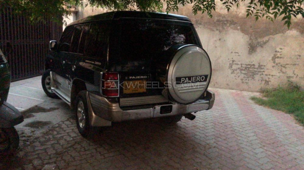 Mitsubishi Pajero 1998 for Sale in Lahore Image-1