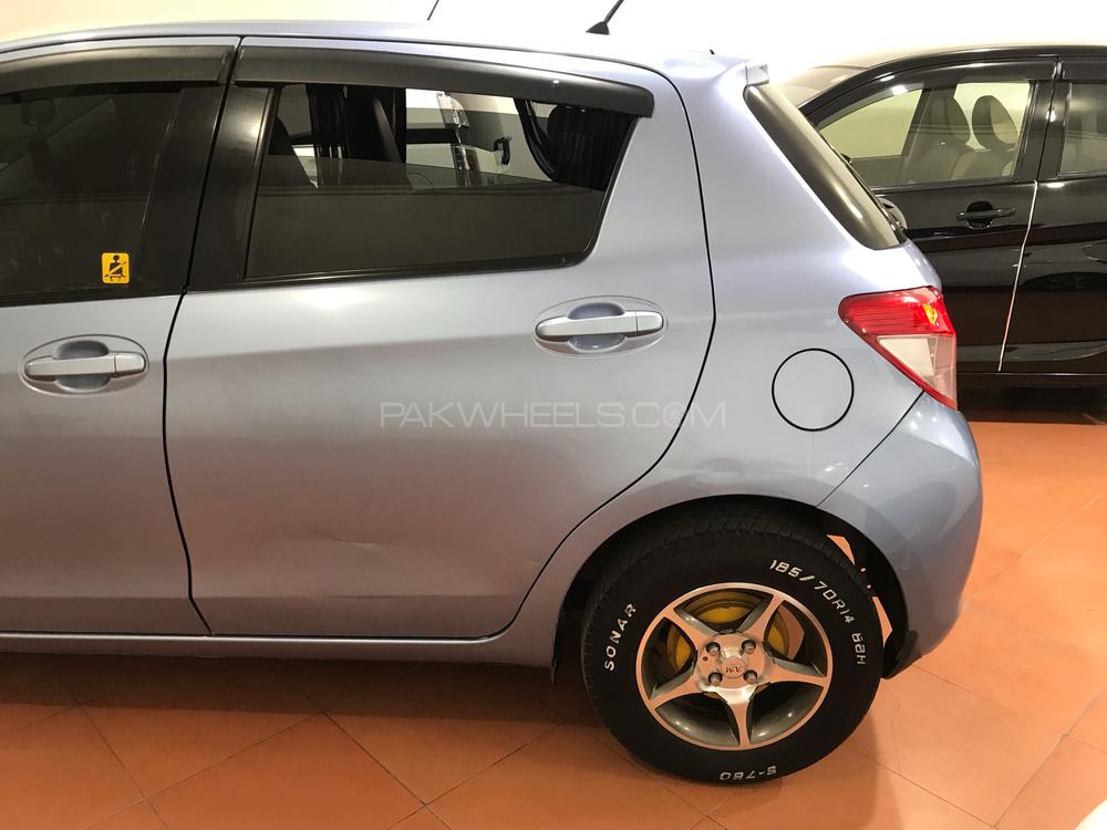 Toyota Vitz 2013 for Sale in Multan Toyota Vitz 2013 for Sale in Multan Image-4