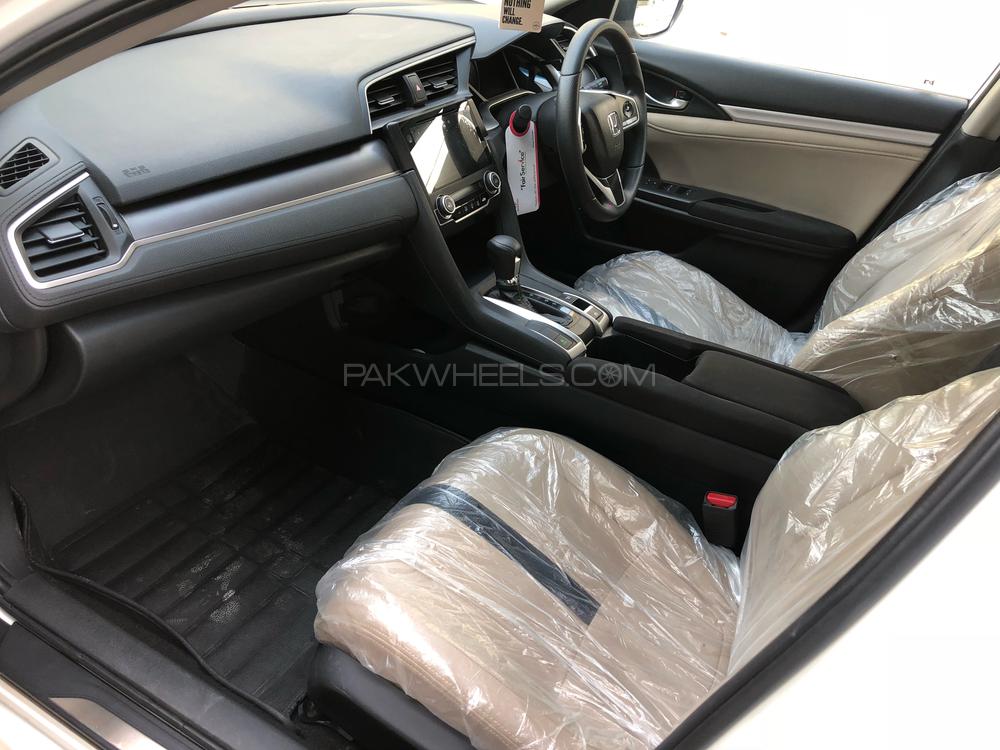 Honda Civic 2016 for Sale in Karachi Honda Civic 2016 for Sale in Karachi Image-11
