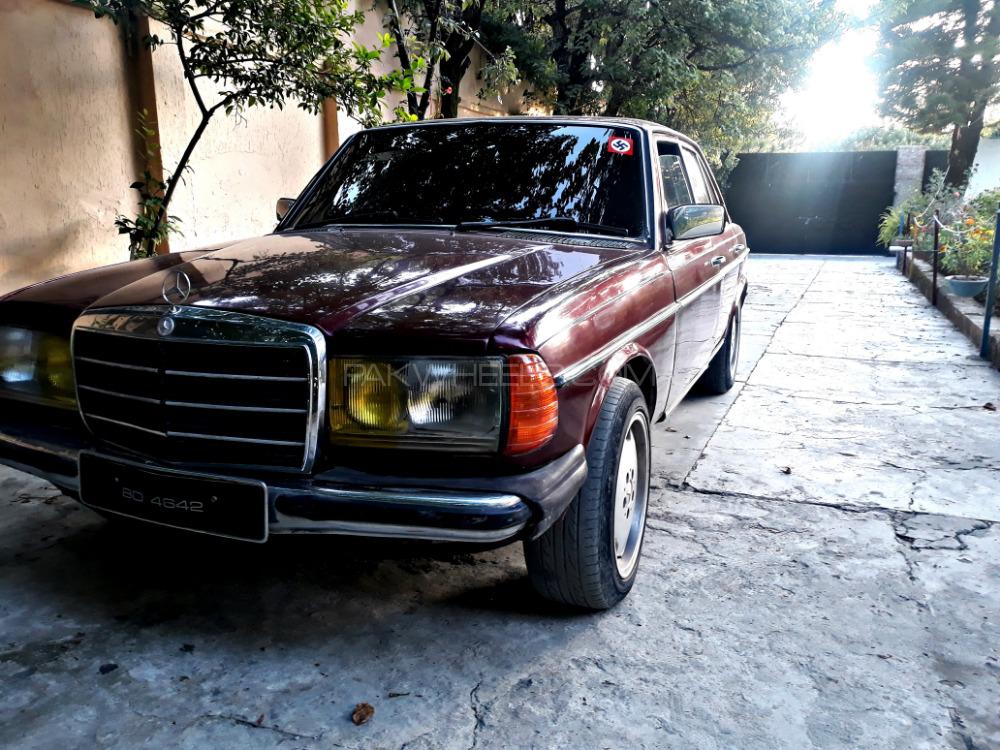 Mercedes Benz 240 Gd 1979 for Sale in Abbottabad Image-1