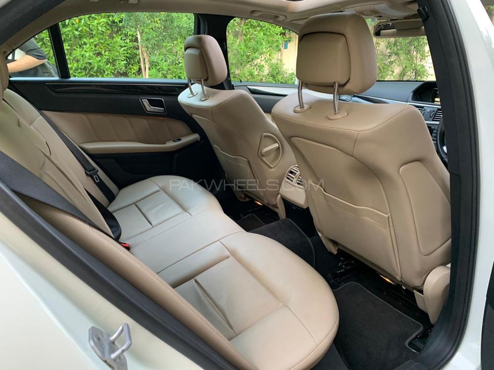 Mercedes Benz E Class 2012 for Sale in Lahore Mercedes Benz E Class 2012 for Sale in Lahore Image-9