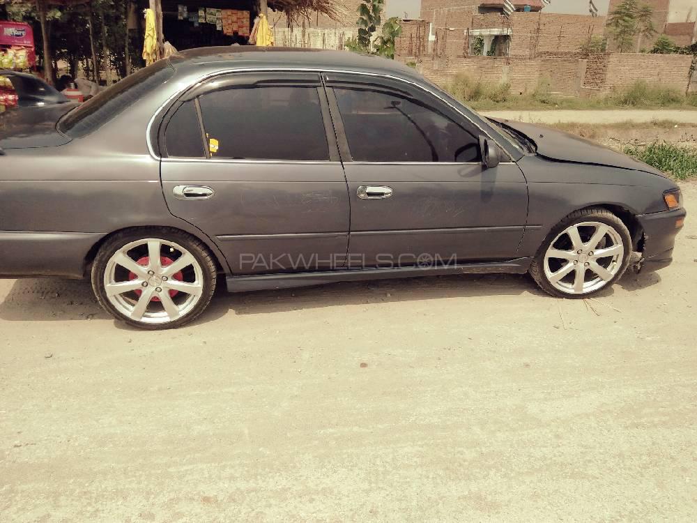 ٹویوٹا کرولا 1998 for Sale in پشاور ٹویوٹا کرولا 1998 for Sale in پشاور Image-4