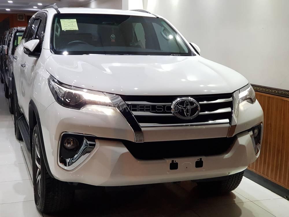 Toyota Fortuner 2018 for Sale in Peshawar Image-1