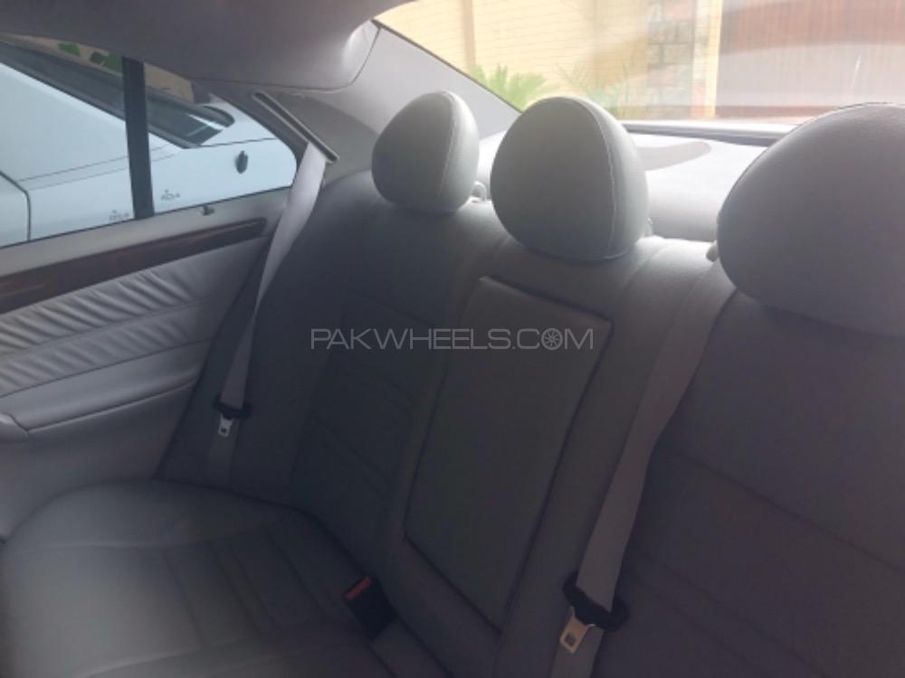 Mercedes Benz C Class 2003 for Sale in Rawalpindi Mercedes Benz C Class 2003 for Sale in Rawalpindi Image-8