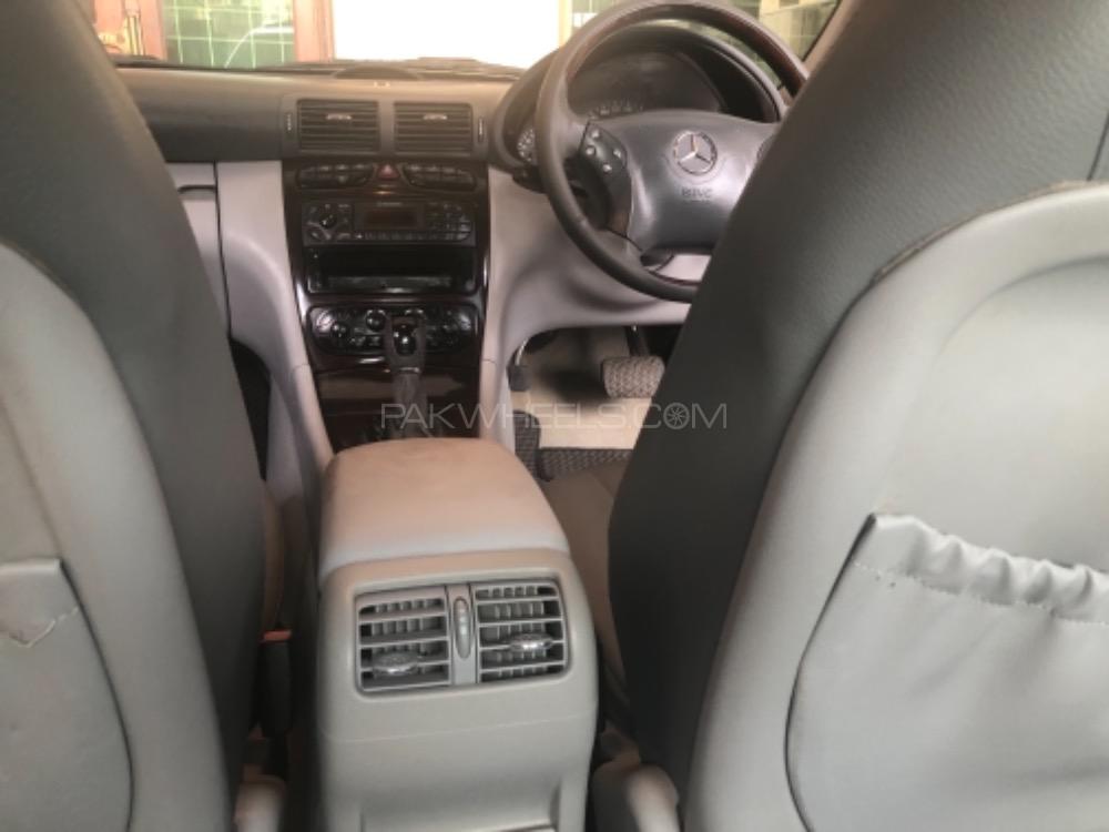 Mercedes Benz C Class 2003 for Sale in Rawalpindi Mercedes Benz C Class 2003 for Sale in Rawalpindi Image-10